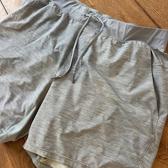Lululemon T.H.E. Linerless Shorts 9” Heathered Gray Men’s XL Great Condition - Picture 2 of 8